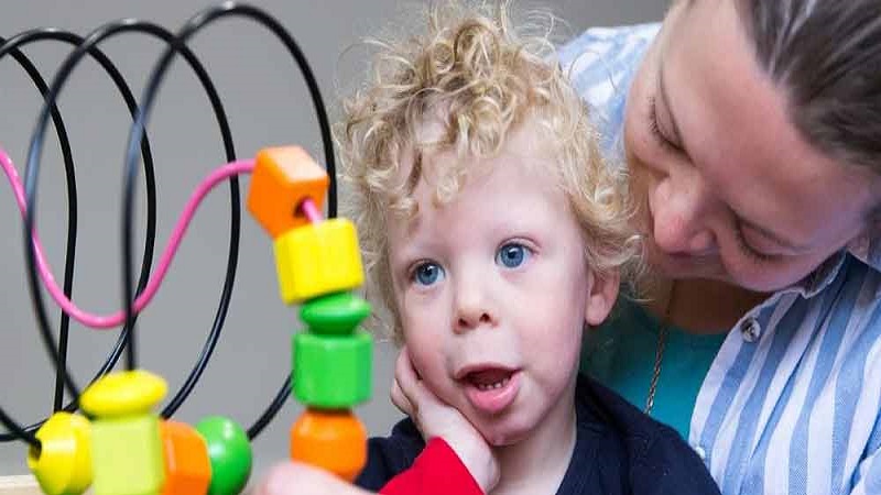 علائم سندروم ویلیامز و مشکلات همراه با آن | آزمایشگاه ژنتیک اصفهان