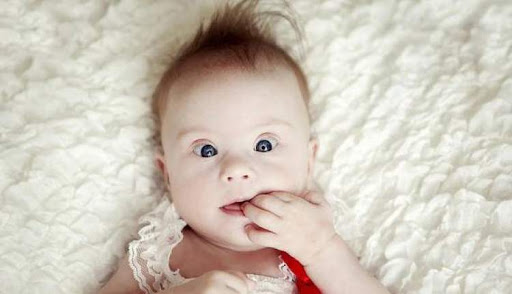 علائم سندرم صدای گربه چیست؟ | آزمایشگاه ژنتیک اصفهان